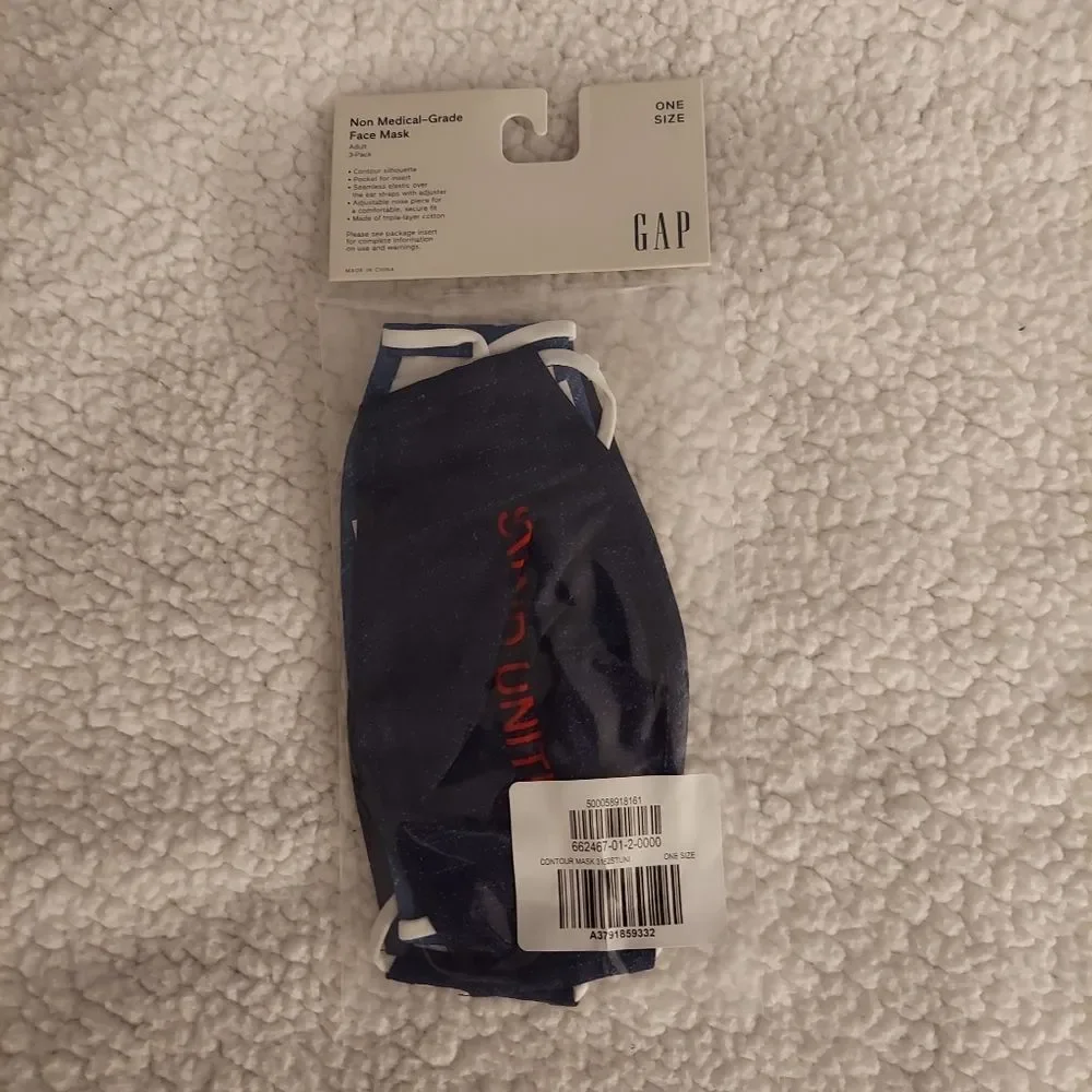 GAP Adult Contour Mask with Filter Pocket (3-Pack)